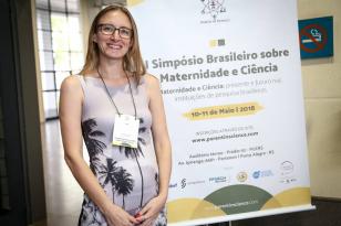 Fernanda Staniscuaski é fundadora do Parent in Science, grupo que apoia mães pesquisadoras