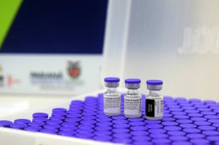 Paraná recebe 303 mil vacinas contra a Covid-19 nesta segunda-feira