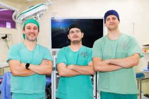 Hospital Universitário da UEL promove "mutirão-aula" de cirurgia urológica