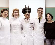 Primeiro indígena defende TCC no curso de Odontologia da UEPG