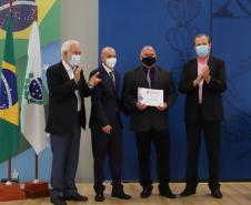 Governo entrega 34º Prêmio Paranaense de Ciência e Tecnologia; conheça os vencedores