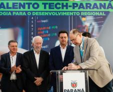 Governador lança projeto para estimular formação tecnológica de 3 mil alunos em 50 cidades