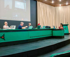 Aluna internacional: Universidade Estadual de Maringá titula 1ª doutora chinesa