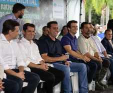 Estado repovoa Parque Passaúna em Curitiba com meio milhão de peixes nativos