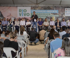 Estado repovoa Parque Passaúna em Curitiba com meio milhão de peixes nativos