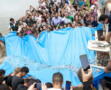 Estado repovoa Parque Passaúna em Curitiba com meio milhão de peixes nativos