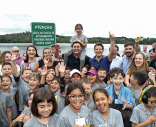 Estado repovoa Parque Passaúna em Curitiba com meio milhão de peixes nativos