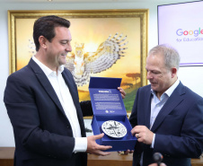 Estado entrega mais de 32 mil chromebooks para modernizar ensino da rede estadual