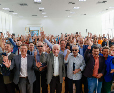 Governo do Paraná lança concurso de inovação para criação de bengalas inteligentes