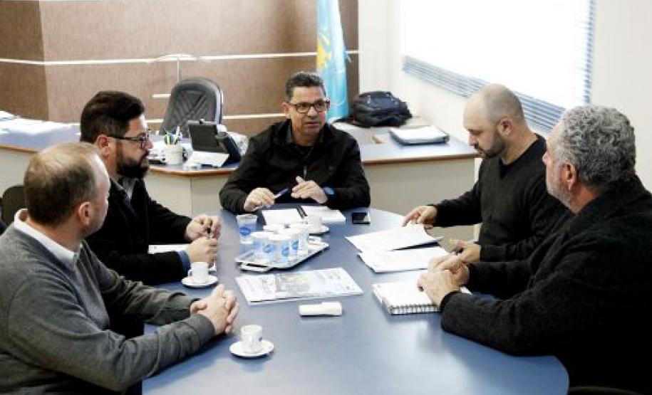 UEPG oferece cursos a servidores do Sistema Penal do Paraná e dos Ceebjas