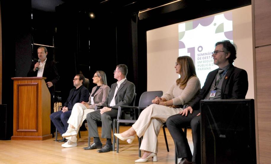 Turma da residência técnica em gestão da segurança apresenta trabalhos de conclusão