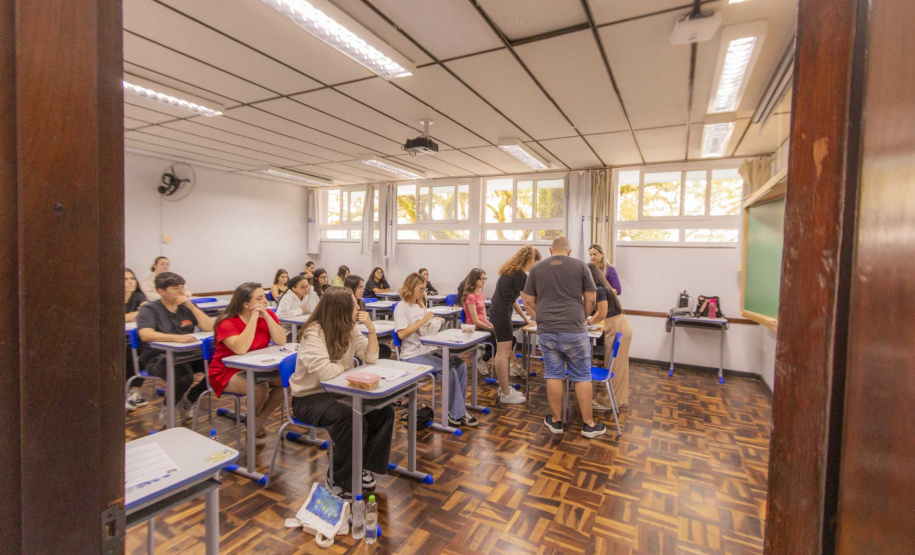 Primeiras turmas: vestibular da UEPG seleciona alunos para Psicologia e Arquitetura