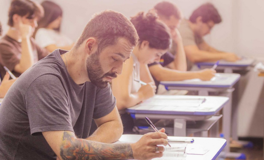 Primeiras turmas: vestibular da UEPG seleciona alunos para Psicologia e Arquitetura
