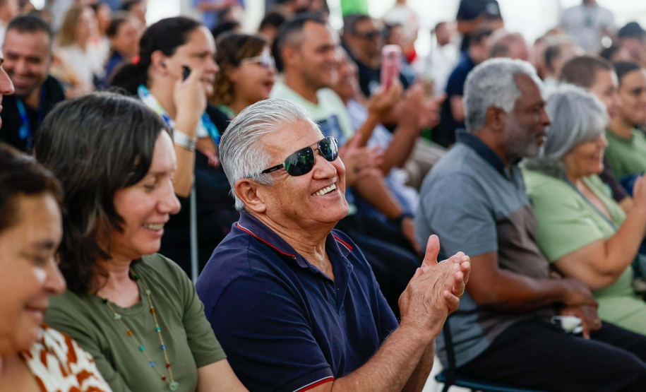 Governo do Paraná lança concurso de inovação para criação de bengalas inteligentes