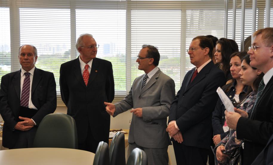 Secretario Lubke participa de inauguracao de Centro de Tecnologia Celular na PUC Secretario Lubke participa de inauguracao de Centro de Tecnologia Celular na PUC